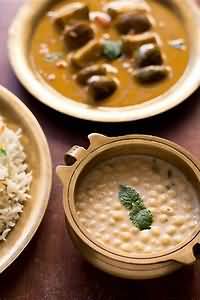 Raita, yogurt and gram flour, homemade
